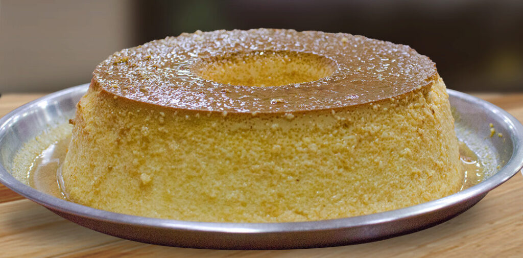 400mDiversidade de tortas, doces e salgados para um saboroso café da tarde.