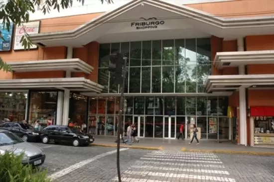 550mShopping localizado na Praça Getúlio Vargas, com restaurantes e lanchonetes como McDonalds, Burger King, Spoletto entre outras.